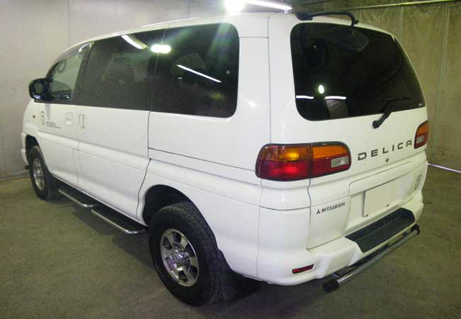 Used Mitsubishi delica Vans 2000 model in White Used