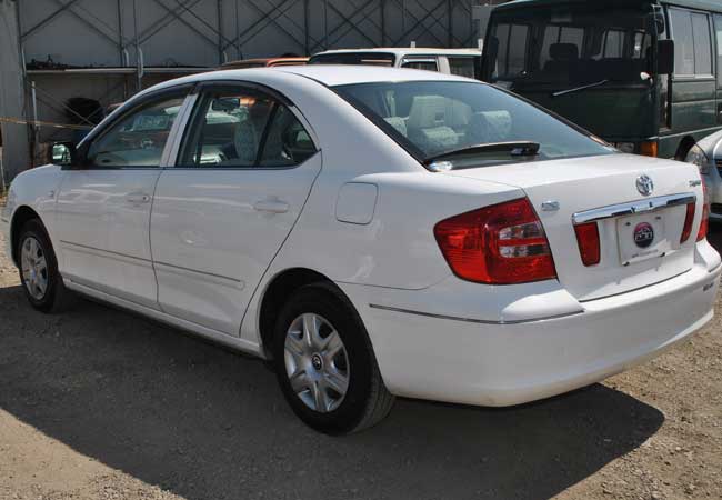 used toyota premio from japan 2005 #3