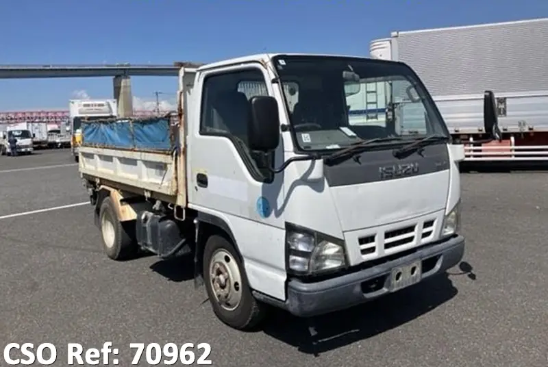 Used Isuzu Elf Trucks 2006 model in White Used Cars Stock 70962 CSO