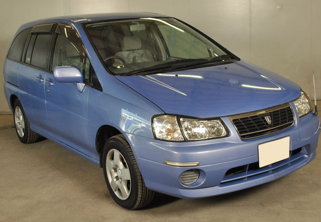 мазда мпв или nissan liberty мазда мпв или nissan liberty