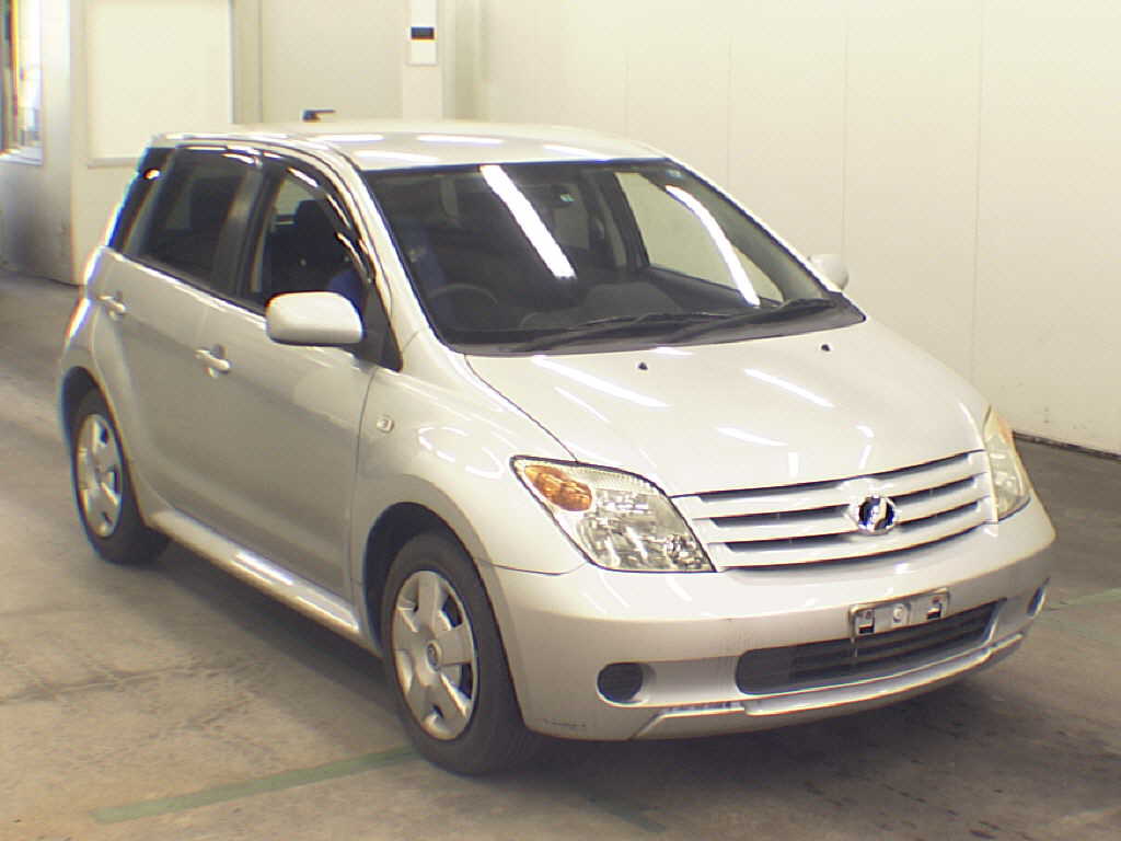 Toyota IST