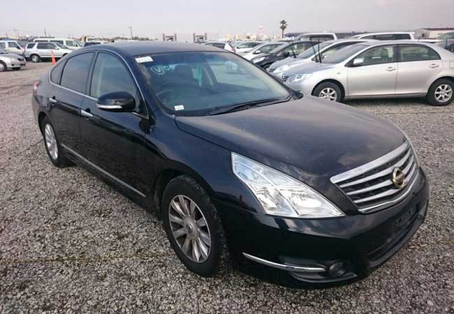 Nissan TEANA