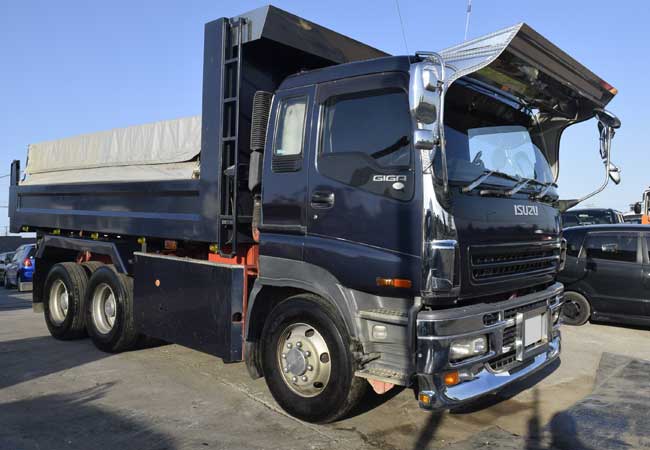 Isuzu GIGA