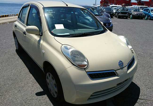 Nissan MARCH