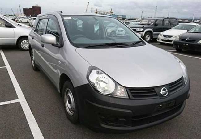 Nissan AD Van
