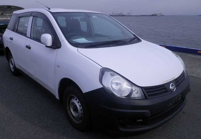 Nissan AD Van