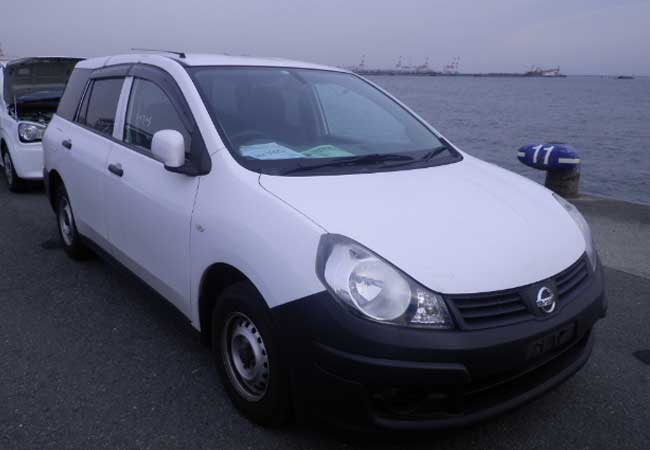 Nissan AD Van