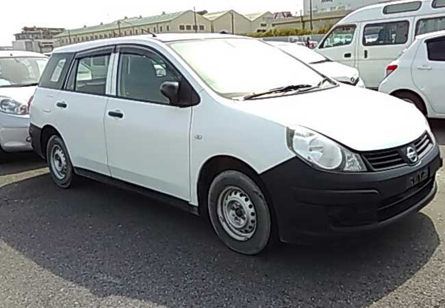 Nissan AD Van