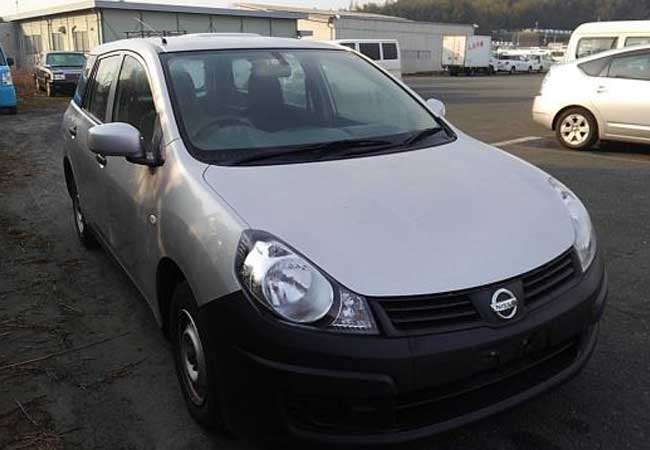 Nissan AD Van
