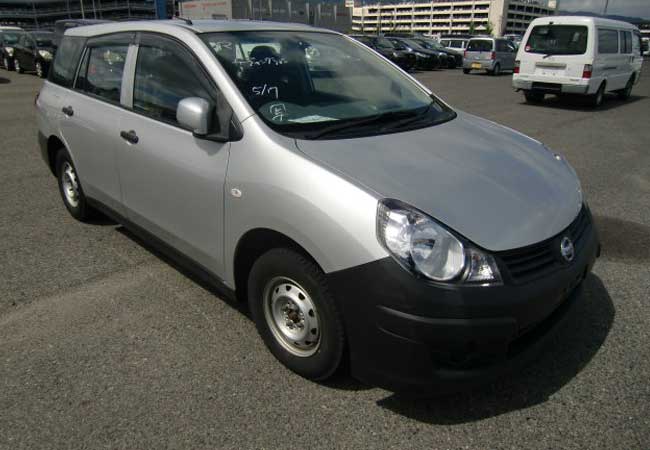 Nissan AD Van