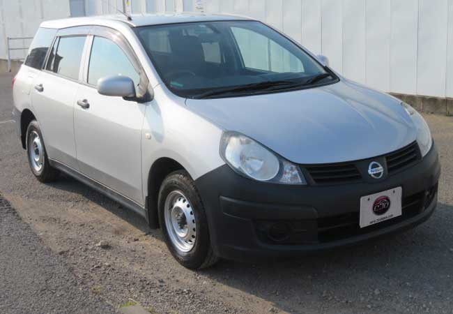 Nissan AD Van