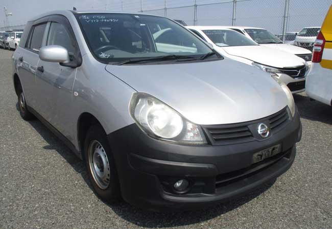 Nissan AD Van
