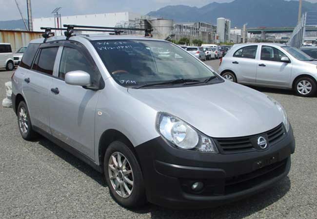 Nissan AD Van