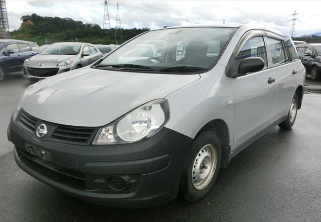 Nissan AD Van