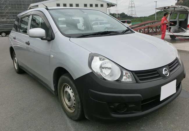 Nissan AD Van