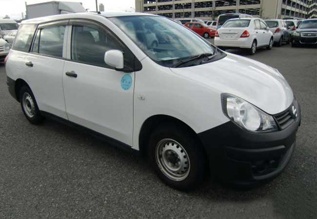 Nissan AD Van