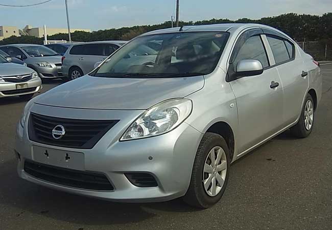 Nissan TIIDA LATIO