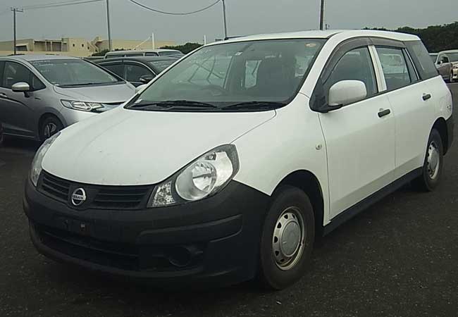 Nissan AD Van