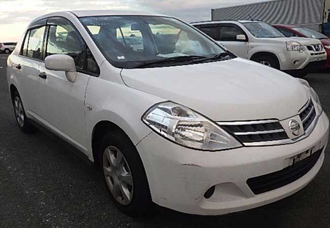 Nissan TIIDA LATIO