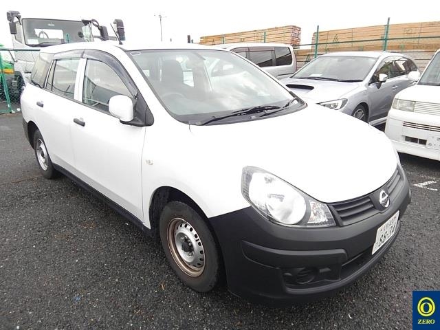 Nissan AD Van