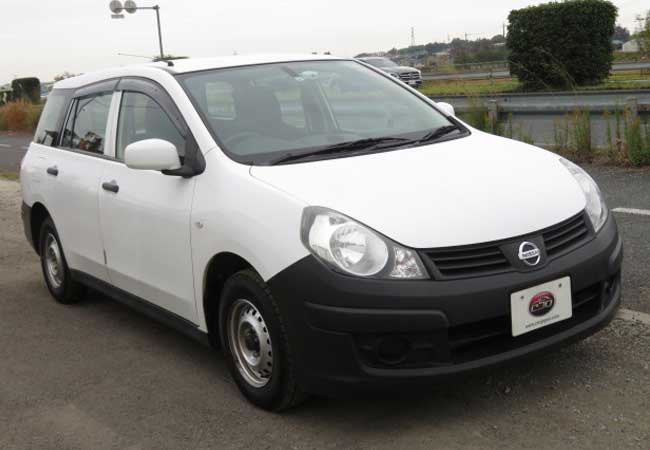 Nissan AD Van