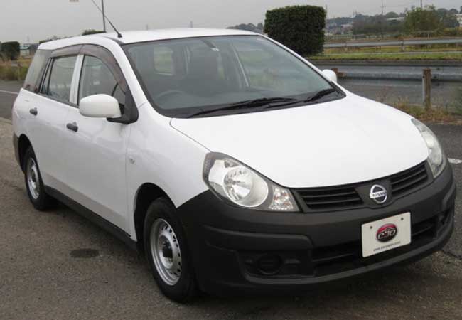 Nissan AD Van