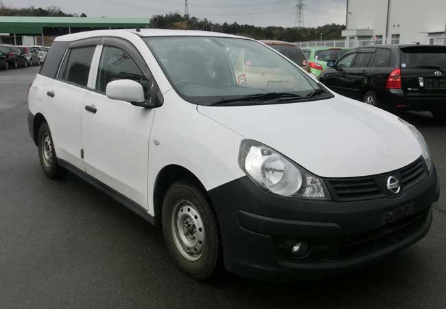 Nissan AD Van