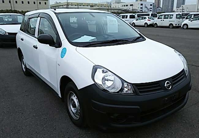 Nissan AD Van