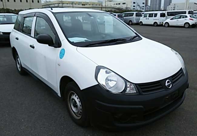 Nissan AD Van