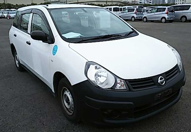 Nissan AD Van