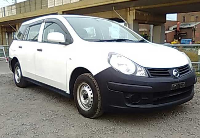Nissan AD Van