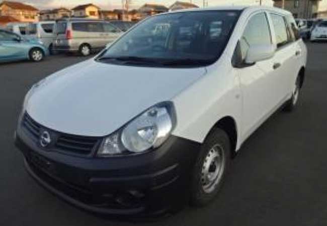 Nissan AD Van