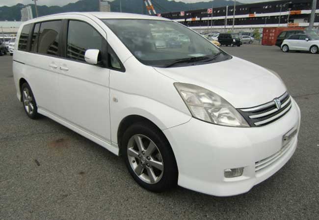 Toyota ISIS