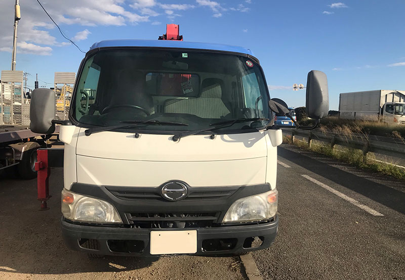 Used Hino DUTRO Trucks 2012 model in White Used Cars Stock 64659