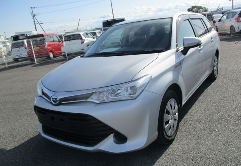Toyota fielder 2016