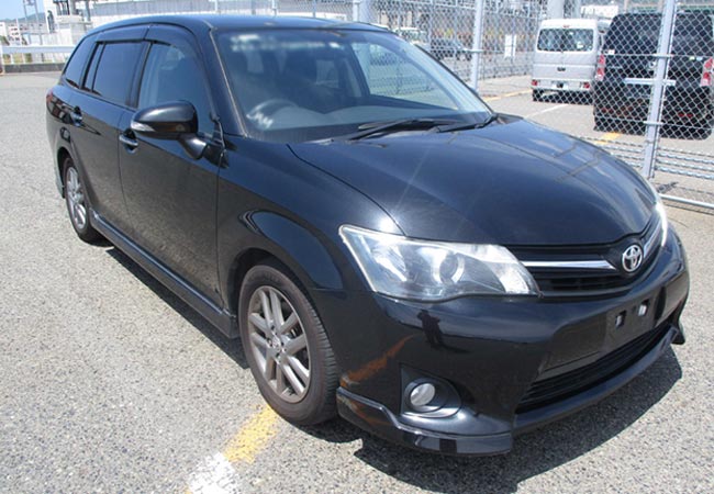 Toyota / Corolla Fielder 2013