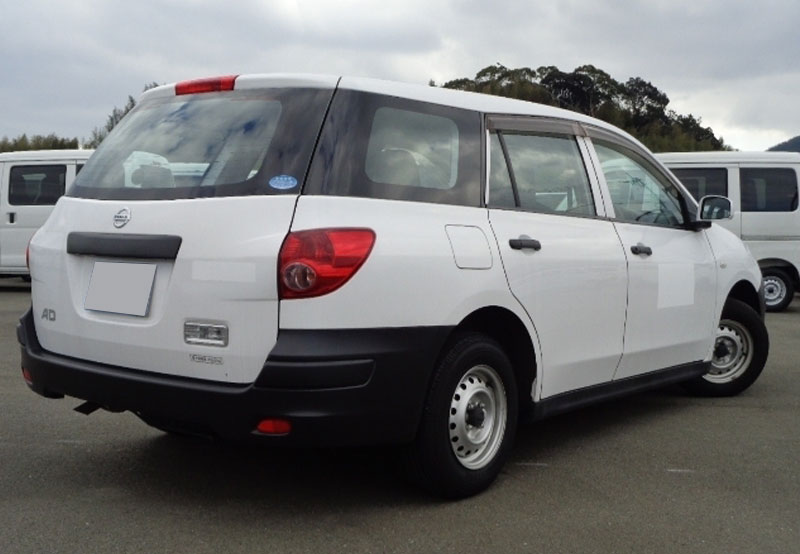 Nissan ad van