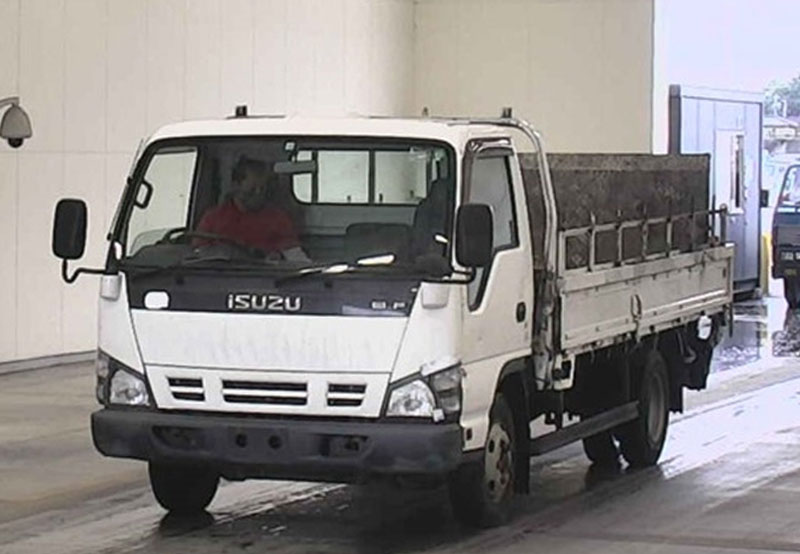 Isuzu / Elf 2005