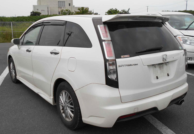Honda stream 2011