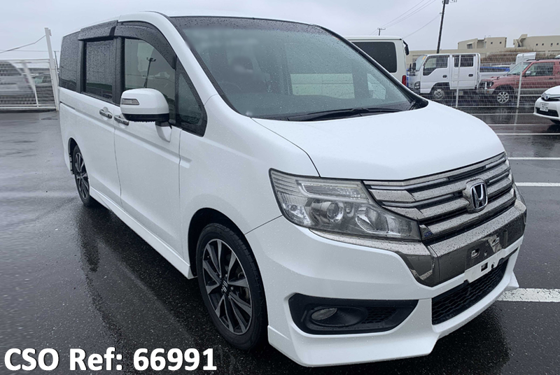 Honda / Step Wagon 2013