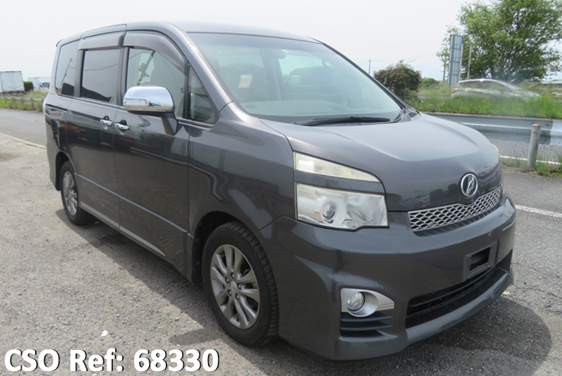 Toyota / Voxy 2012