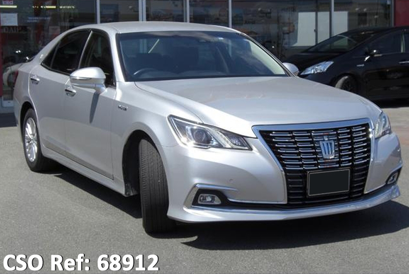 Used Toyota Crown Sedans 2017 model in Silver Used Cars Stock 68912