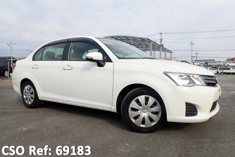 Toyota / Corolla Axio 2014