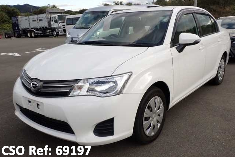 Toyota / Corolla Axio 2015