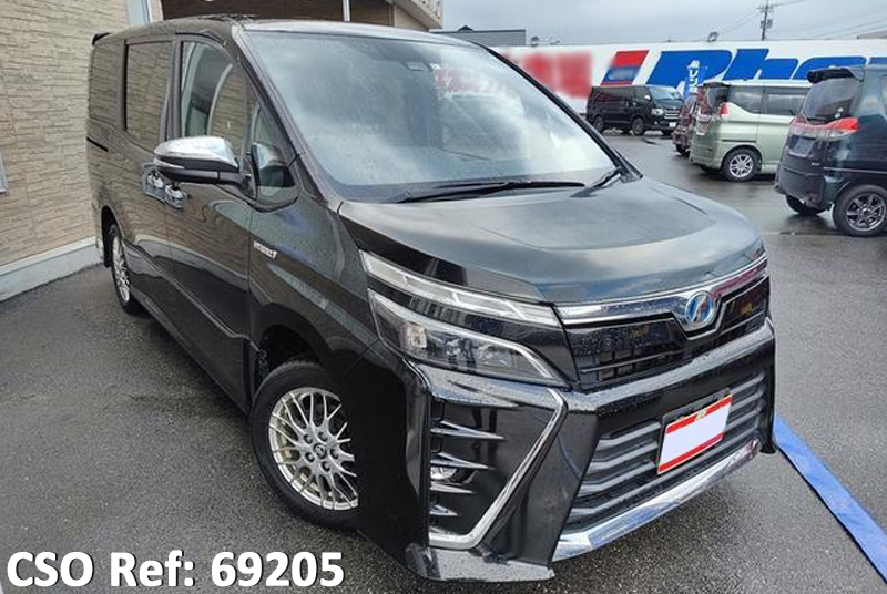 Toyota / Voxy 2018