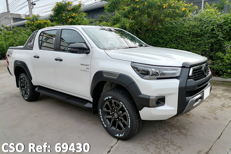 Toyota / Hilux Revo 2023