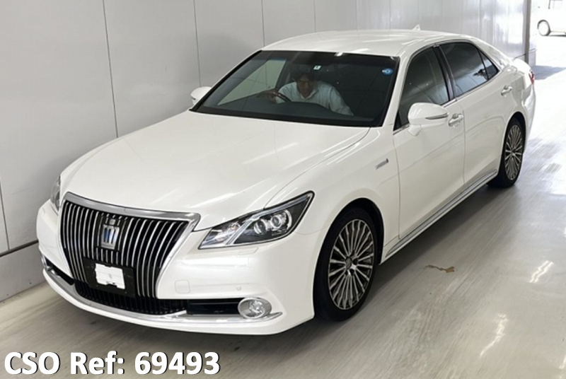 Toyota / Crown 2014