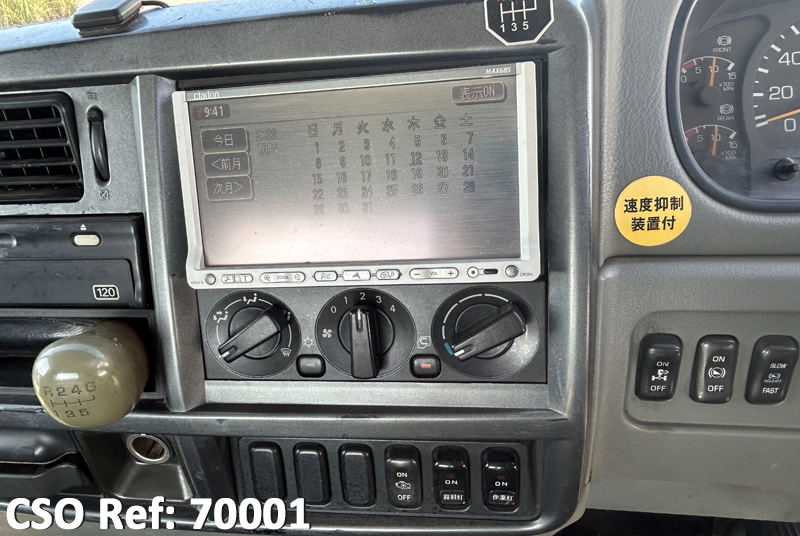Used Mitsubishi Fuso Fighter Trucks 2004 model in Silver