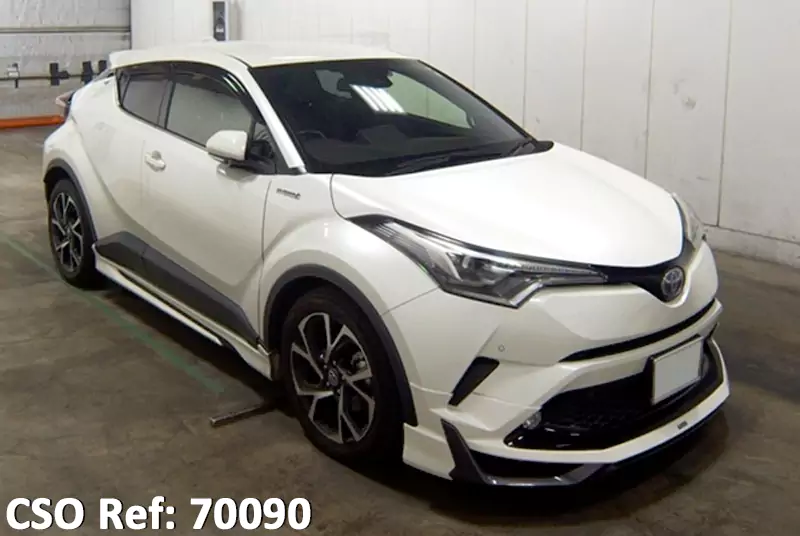 Used Toyota CHR SUV/ 4WD 2017 model in White Used Cars Stock 70090