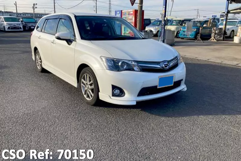 Toyota / Corolla Fielder 2015